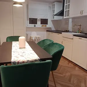 https://tabago-studio-5.gdanskhotel.org